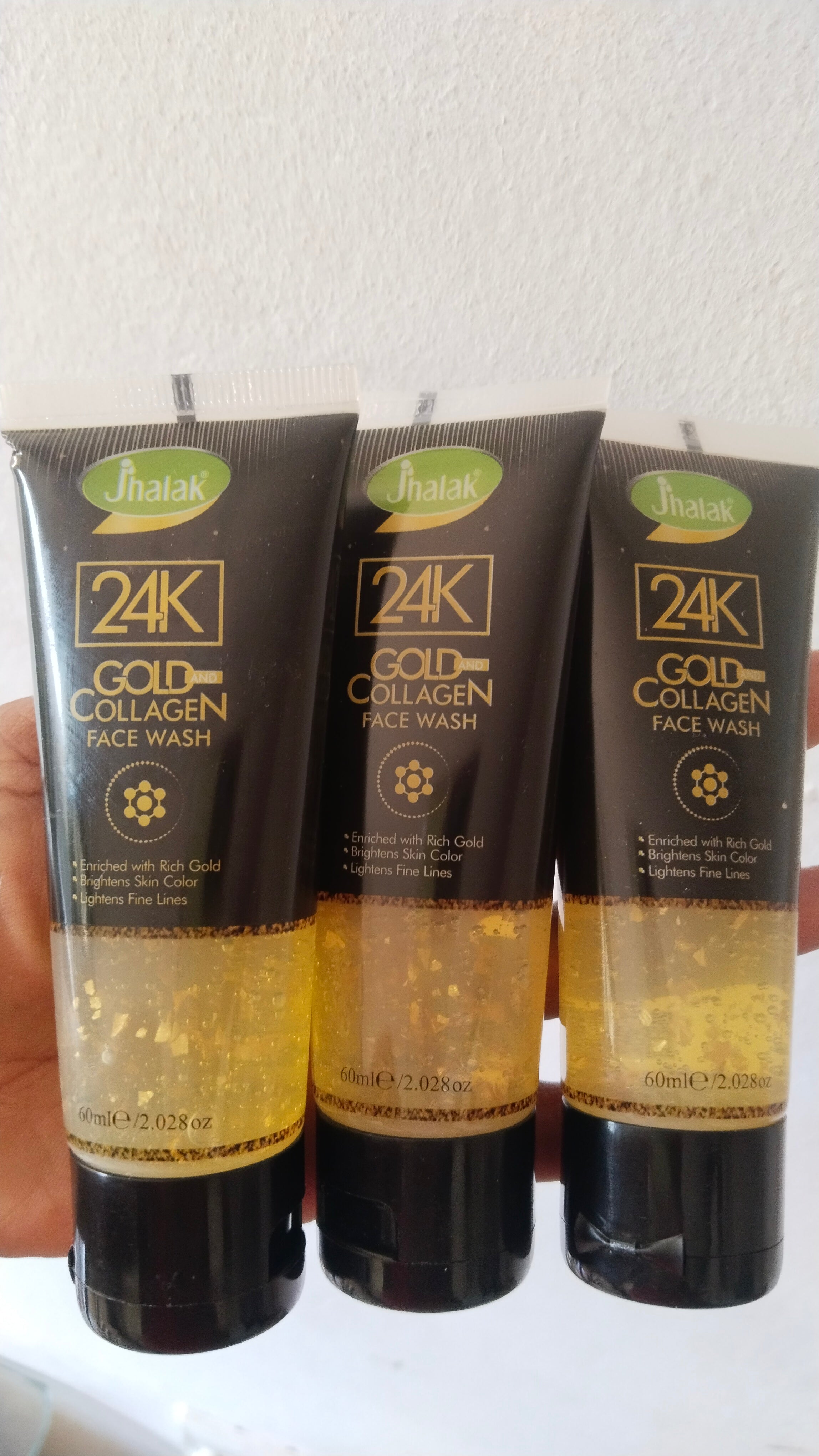 Jhalak 24k gold collagen face wash