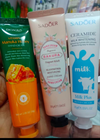 Brighting and moisturizing hand cream